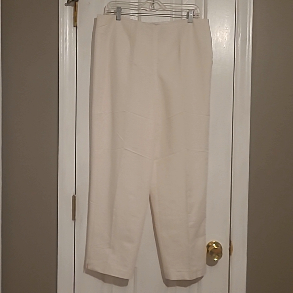 Villager Liz Claiborne Company  White lined Dress/Pantsuit